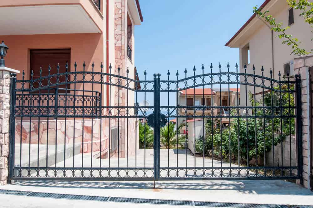 Metal Gates