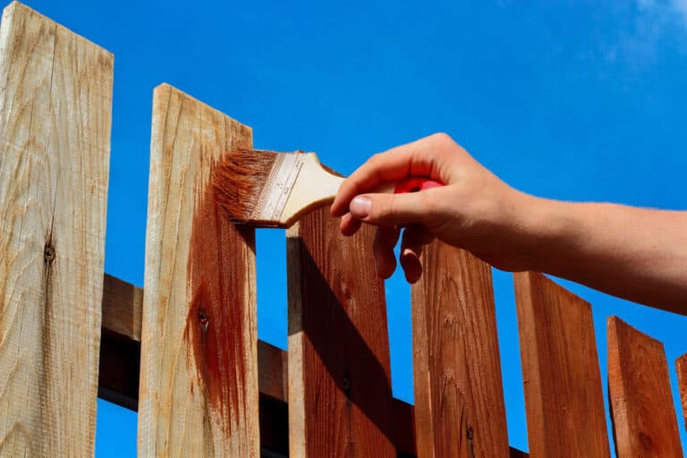How Much Fence Stain Do I Need For My Project LAFB